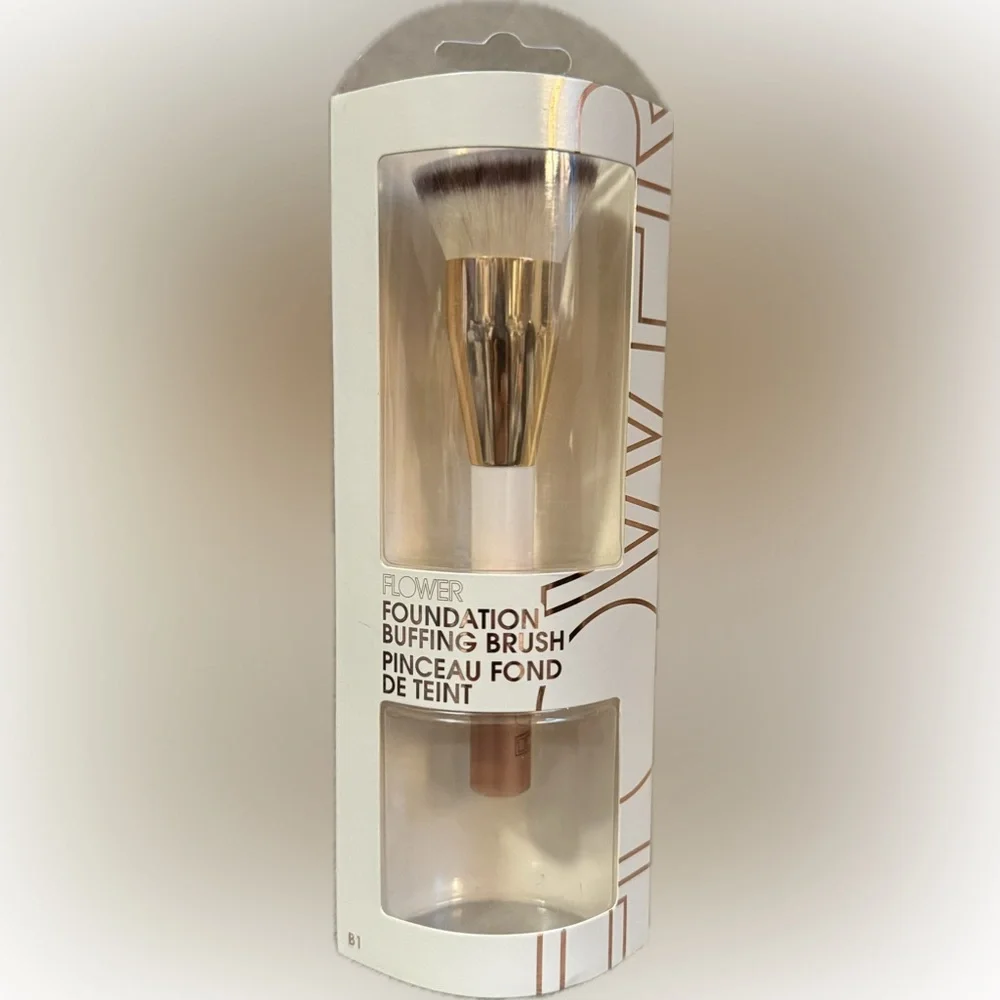 🤎FLOWER🤎Foundation Buffing Brush/NIB